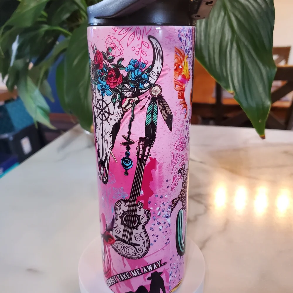 A COUNTRY GIRL CAN SURVIVE 20oz Tumbler with duo lids 🎉sale